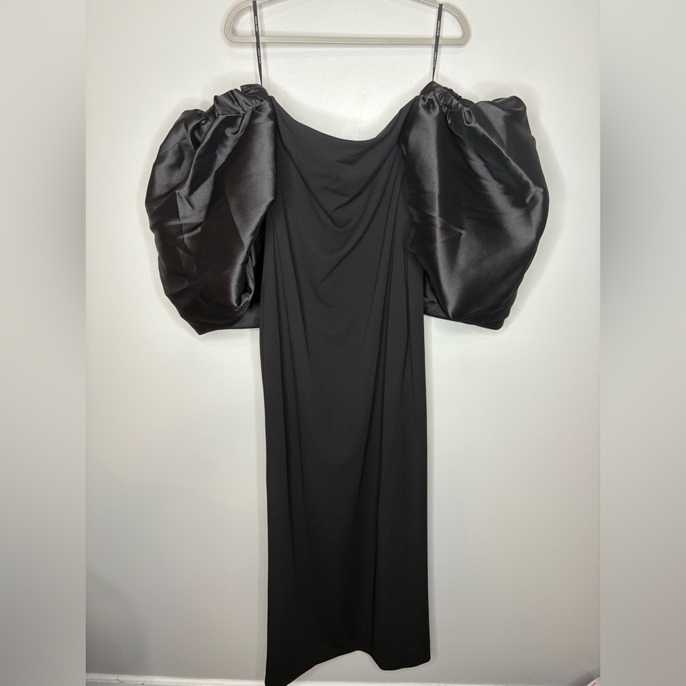 Solace London Strapless Black Gown - Picture 6 of 10